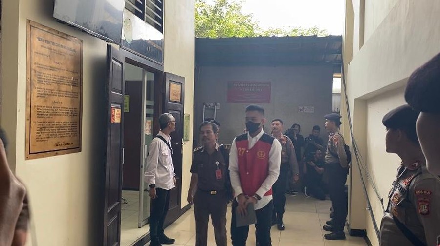 Mario Dandy saat tiba di PN Jaksel (Mulia-detikcom)