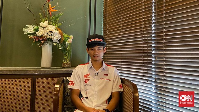 Pembalap Astra Honda Racing Team Fadillah Arbi Aditama akui kerap membawa balsem agar tak meriang selama balapan di Eropa.
