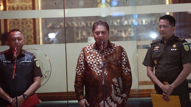 Kejagung menyesali ada dugaan ancaman tembak ke jurnalis yang hendak meminta keterangan Menko Perekonomian Airlangga Hartarto usai diperiksa terkait kasus CPO.