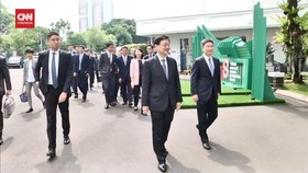VIDEO: Jokowi Terima Pengusaha Hong Kong Bahas Investasi Hingga IKN