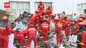 VIDEO: Atap Gimnasium Sekolah Ambruk, 11 Orang Tewas