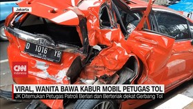 VIDEO: Wanita Bawa Kabur Mobil Petugas Tol, Satu Petugas Terluka