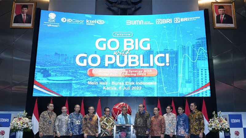 Saham PT Bank Rakyat Indonesia (Persero) Tbk. atau BBRI kembali menyentuh rekor level tertinggi (All Time High/ATH) pada perdagangan Selasa, (25/7).