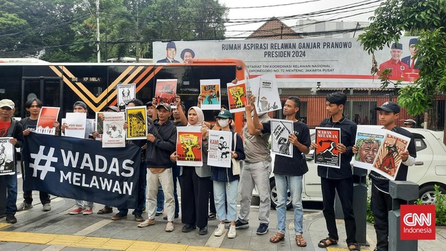 Warga Wadas Jawa Tengah yang kukuh menolak tambang kuari untuk Proyek Strategis Nasional (PSN) Bendungan Bener mengaku diintimidasi.