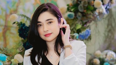 img-title Profil Amanda Rigby yang Kena Gosip Pacaran dengan Andre Taulany