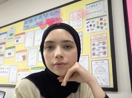 7 Potret Terbaru Isabel Putri Ayu Azhari yang Berwajah Blasteran, Makin Cantik Bun