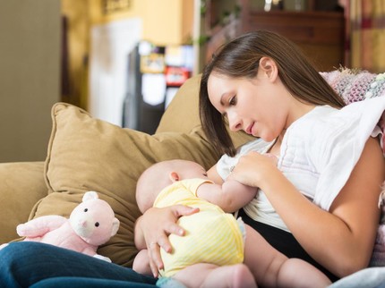 5 Fungsi Breast Pad dan Jenisnya yang Penting untuk Ibu Menyusui