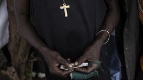 FOTO: Ganja Sintetik 'Kush' Rusak Anak Muda Afrika