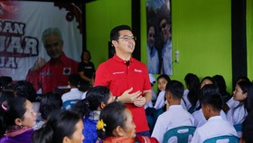 Bane Raja Manalu Berdayakan Generasi Muda Dairi Melalui Pendidikan