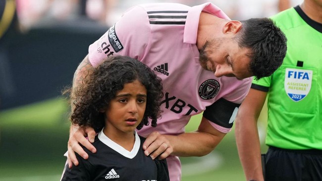 Ada cerita menarik yang tersisa di balik penampilan impresif Lionel Messi saat Inter Miami menang 4-0 atas Atlanta United di Piala Liga, Rabu (26/7).