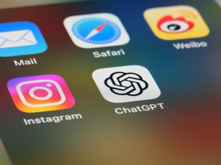 Cara Mudah Manfaatkan ChatGPT agar Cepat Diterima Kerja, Catat Bun!