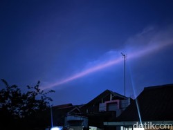 Takjub Warga Ciamis Kala Langit Terbelah Terjadi