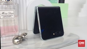 Banyak Pesaing, Simak Jurus Samsung Bersaing di Pasar Ponsel Lipat