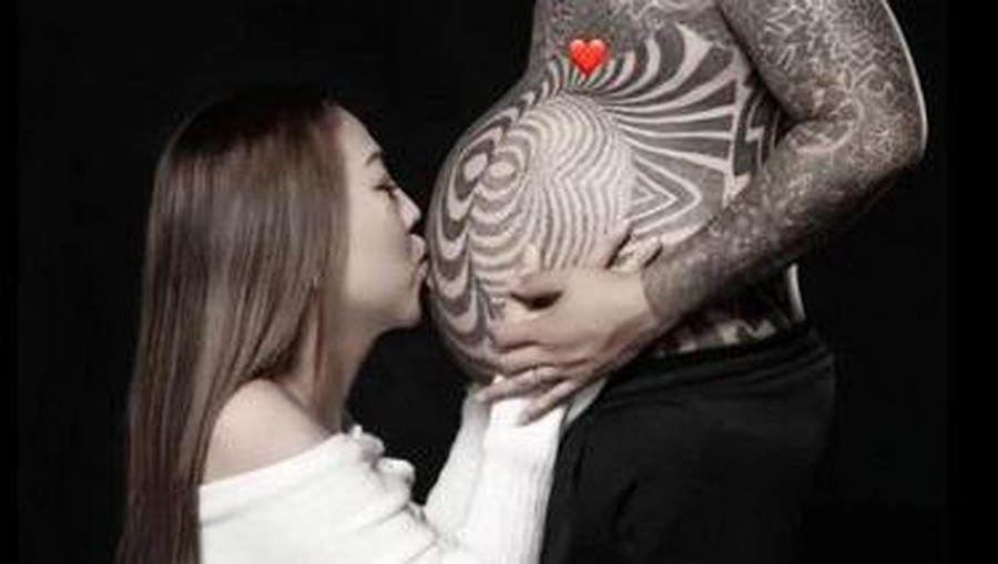 Pasangan transgender Pasangan transgender Ngoc Tran dan Minh Dan