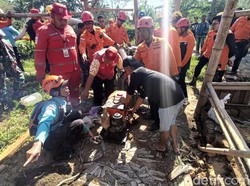35 Pompa Dikerahkan, Air di Sumur Tambang Emas Banyumas Malah Naik!