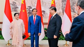 FOTO: Melihat Momen Pertemuan Bilateral Jokowi-Xi Jinping di Chengdu
