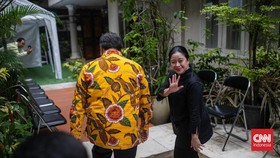 FOTO: Safari Politik Puan ke Rumah Airlangga di Tirtayasa Jaksel