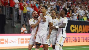 FOTO: Gol Bellingham dan Salto Joselu Bungkam MU FOTO: Gol Bellingham dan Salto Joselu Bungkam MU