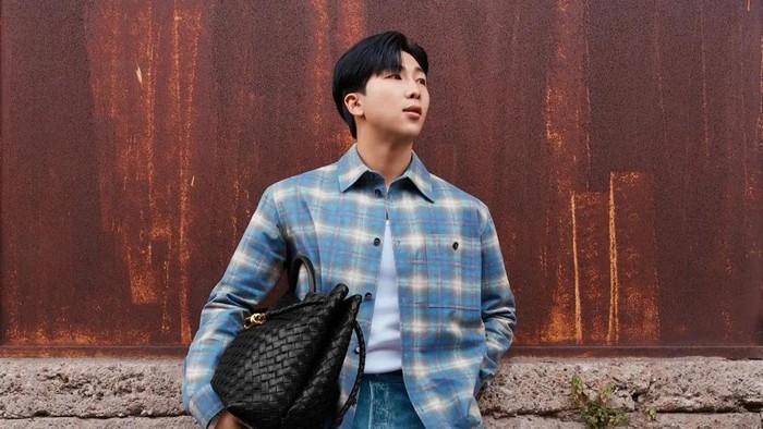 BTS RM jadi brand ambassador Bottega Veneta