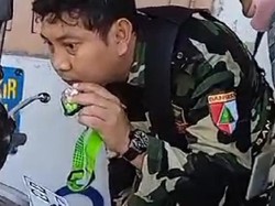 Kagetnya Mardana Saat Asyik Bermotor Tiba-tiba Ular Nongol di Setang