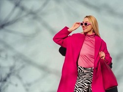 Serba Pink! Intip Inspirasi Gaya Modis ala Barbie yang Bisa Kamu Tiru
