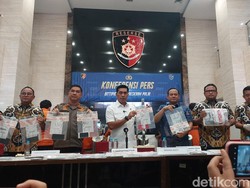 Terbongkar Jaringan Mafia IMEI Ilegal Rugikan Negara Ratusan Miliar