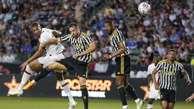 mls-wrexham-galaxy-soccer-3_169