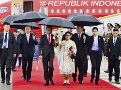 Jokowi Tawarkan Pengusaha China Investasi di IKN hingga Kendaraan Listrik