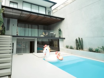 7 Potret Rumah Aura Kasih Usai Renovasi, Bangun dari 0 Lagi & Perhatikan Feng Shui