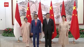 VIDEO: Momen 'Mesra' Jokowi-Xi Jinping Teken 8 Kesepakatan
