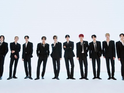 Momen Boy Group Korea TREASURE Cicipi Makanan Khas Indonesia, Opor hingga Ayam Geprek