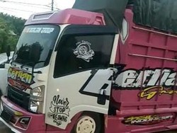 Polisi Amankan Truk Muatan 24 Ton Solar Ilegal, Sopir-Kernet Ditangkap