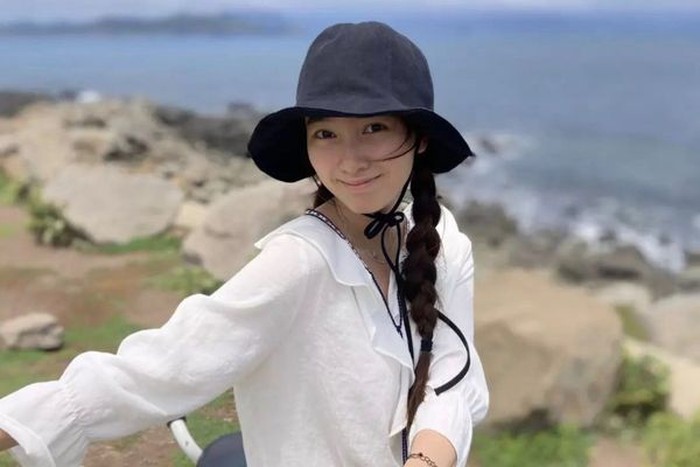 Memulai karier di usia yang masih sangat muda, Gal So Won berhasil meraih penghargaan sebagai Best New Actress pada Baeksang Arts Awards berkat aktingnya dalam 'Miracle in Cell No.7'./ foto: instagram.com/sowon.ming