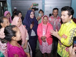 Saat Emak-emak di Kota Probolinggo Curhat ke Wagub Emil Soal LPG 3 Kg