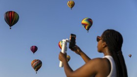 FOTO: Warna-warni Balon Udara Hiasi Langit New Jersey