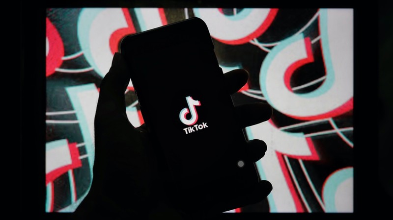 Saat ini, TikTok menjadi salah satu platform media sosial paling populer di dunia, terutama di kalangan generasi muda