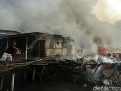 Kebakaran di Kapuk Muara: Dugaan Penyebab hingga Ratusan Rumah Hangus