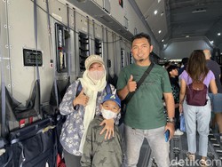Senangnya Warga Bisa Jajal Naik Pesawat Militer A400M dan A330 MRTT