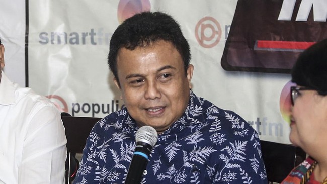 Politisi dan penyiar senior Ichsan Loulembah meninggal dunia hari ini, Minggu (30/7).