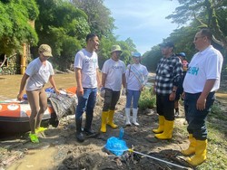 Libatkan Masyarakat Medan, Pegadaian Angkut 1,6 Ton Sampah di Sungai Deli