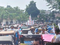Ratusan Tukang Becak di Bogor Deklarasi Dukung Ganjar Capres