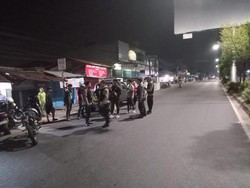 Geng Murni Vs Royal Jelutung Nyaris Tawuran, 7 Remaja Ditangkap-2 Golok Disita