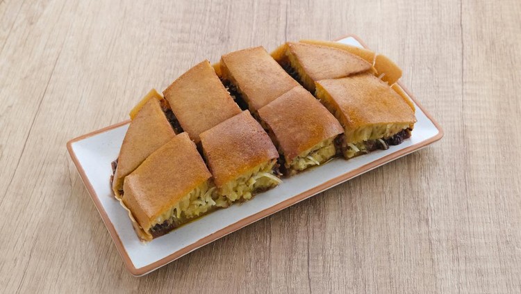 1410628072 Martabak Manis or Kue Terang Bulan or Hok Lo Pan with cheese and chocolate filling, Indonesian snack