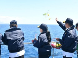 Bamsoet Ikuti Upacara Tabur Bunga untuk Kenang KRI Nanggala 402