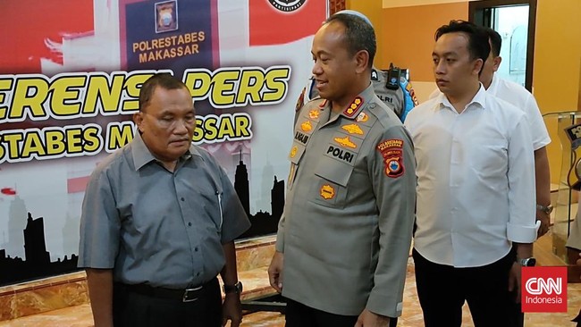 Polisi memutuskan tidak menahan Dokter M, tersangka penganiayaan terhadap anak laki-laki berusia tiga tahun di Makassar meski telah berstatus tersangka.