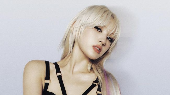 THEBLACKLABEL minta maaf dan bakal hapus animasi dalam MV Jeon Somi usai diduga plagiat karakter manga Urusei Yatsura.