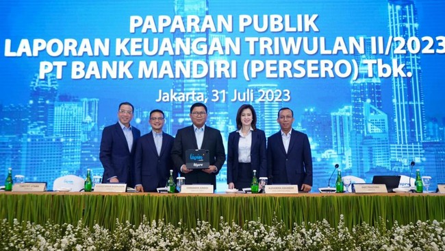 Direktur Utama Bank Mandiri Darmawan Junaidi mengatakan, pencapaian kinerja pihaknya yang solid juga selaras dengan kondisi ekonomi Indonesia yang tumbuh.