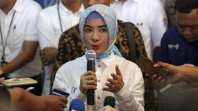 Menkeu Sri Mulyani membayar utang dana kompensasi BBM pemerintah Rp132,44 triliun ke Pertamina. Pertamina mengucapkan terima kasih atas pembayaran itu.