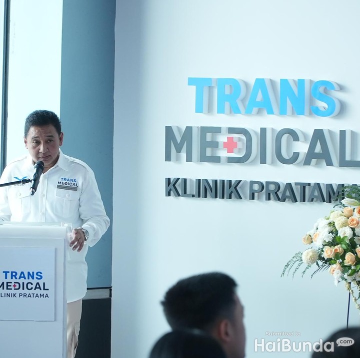 <p>"Beliau (Chairul Tanjung) menyampaikan bagaimana supaya karyawan mendapatkan pelayanan terbaik dibandingkan pelayanan BPJS yang lain. Tujuannya adalah untuk memberikan kesejahteraan untuk teman-teman di CT Corp," ungkap Dokter Radito Soesanto ketika memberikan sambutan. (Foto: Tim HaiBunda/Atma)</p>