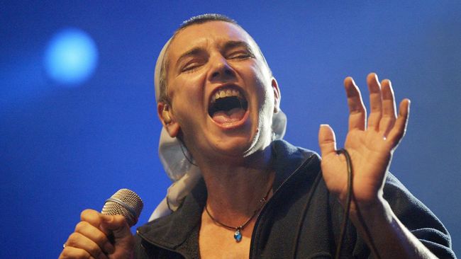 Sinead O'Connor disebut sempat berdiskusi soal proyek biopik yang diangkat dari buku memoarnya, beberapa pekan sebelum meninggal dunia.